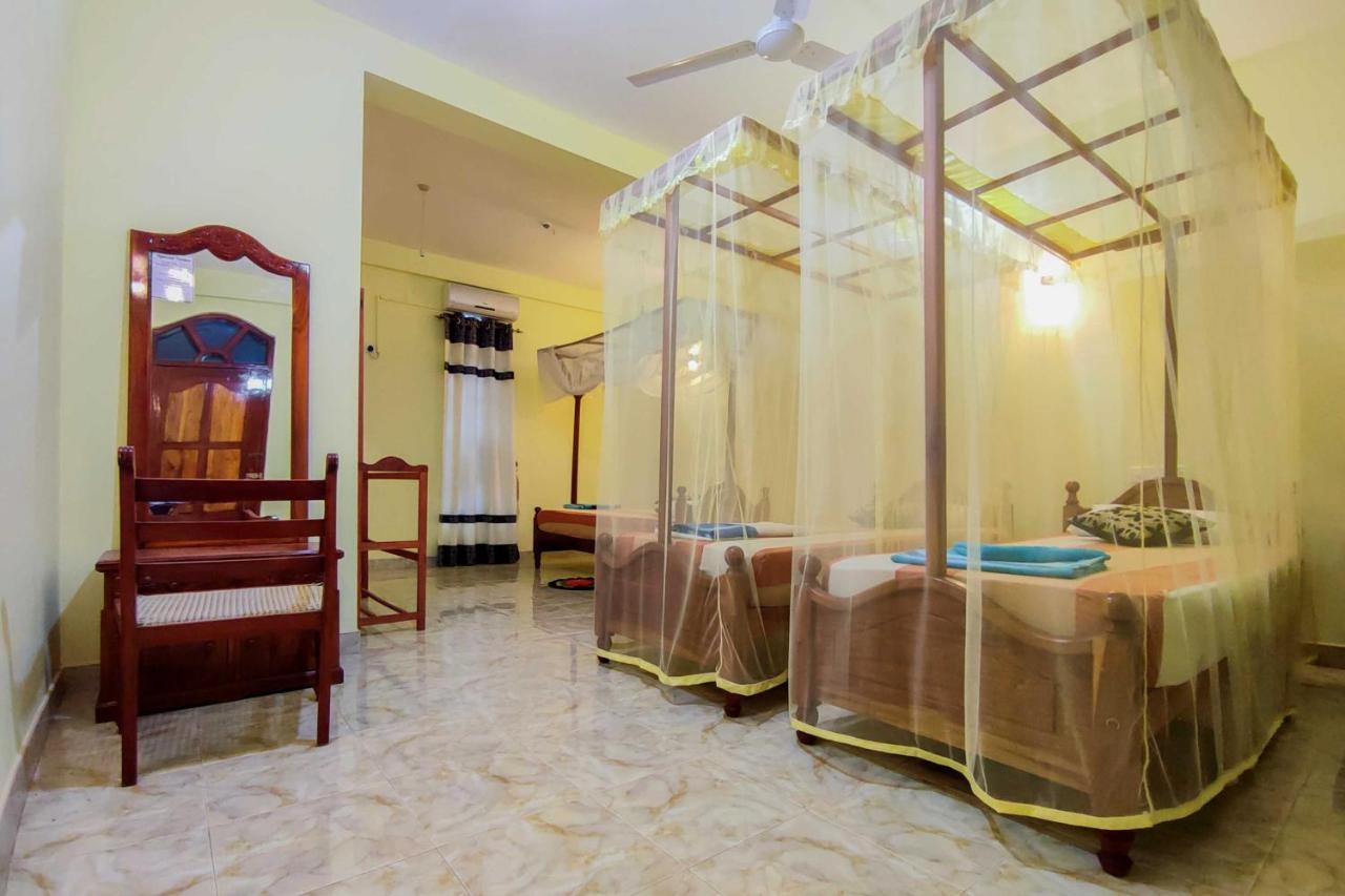 Julia Safari Inn Tissamaharama Dış mekan fotoğraf